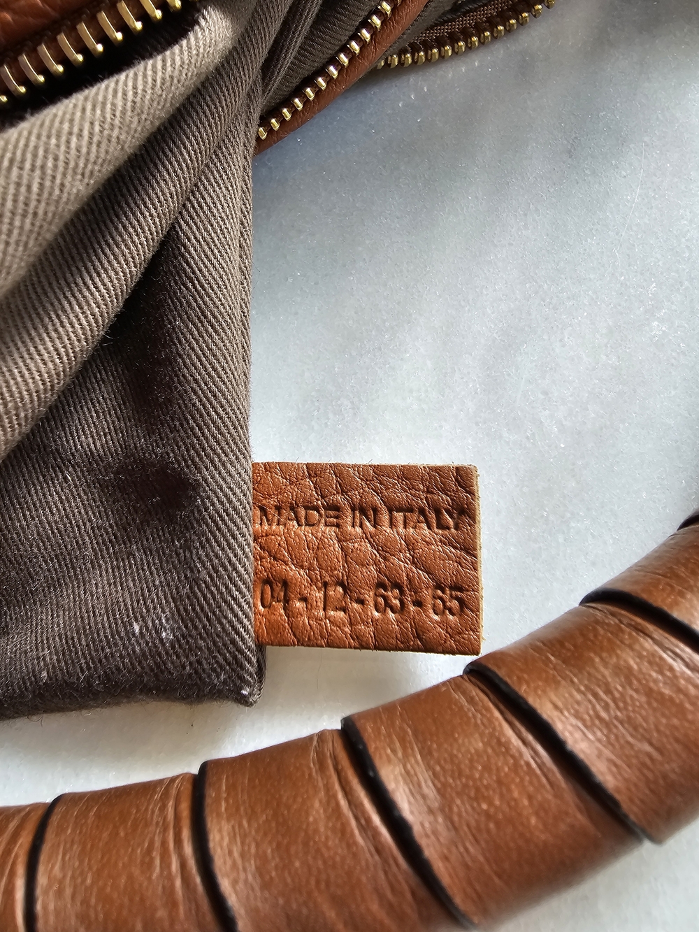 Chloé Marcie Hobo Bag in Tan pebbled calfskin - Picture 7 of 12